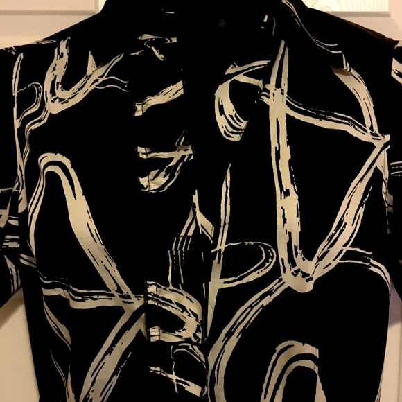 New York and Company Black & white abstract design dress. - Picture 2 of 5